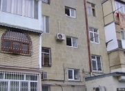 Satılır 3 otaqlı 82 m2 köhnə tikili İnşaatçılar m.