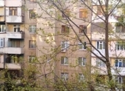 Satılır 3 otaqlı 75 m2 köhnə tikili Əhmədli m.