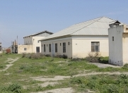 Satılır 11 otaqlı 17000 m2 obyekt Salyan