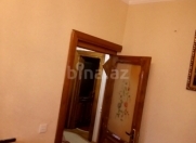 Satılır 3 otaqlı 90 m2 köhnə tikili İnşaatçılar m.