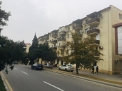 Satılır 1 otaqlı 33 m2 köhnə tikili Qara Qarayev m.