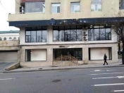 İcarəyə verilir 4 otaqlı 200 m2 obyekt Caspian Plaza