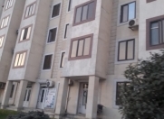 Satılır 2 otaqlı 60 m2 köhnə tikili İnşaatçılar m.