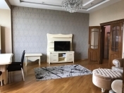 İcarəyə verilir 3 otaqlı 110 m2 yeni tikili Yasamal parkı