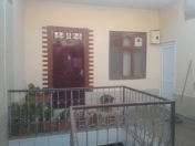 Satılır 8 otaqlı 320 m2 həyət evi Azneft meydanı