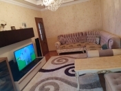 Satılır 3 otaqlı 88 m2 köhnə tikili Əhmədli m.