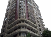 Satılır 5 otaqlı 350 m2 yeni tikili 28 May m.