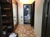 Satılır 2 otaqlı 75 m2 köhnə tikili Bayıl parkı