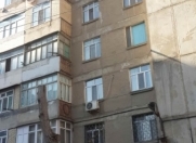 Satılır 4 otaqlı 100 m2 köhnə tikili Əhmədli