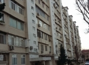 Satılır 1 otaqlı 42 m2 köhnə tikili Gənclik m.