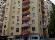 Satılır 3 otaqlı 110 m2 köhnə tikili Ayna Sultanova heykəli