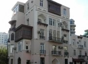 İcarəyə verilir 5 otaqlı 200 m2 köhnə tikili Axundov bağı