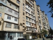 Satılır 3 otaqlı 80 m2 köhnə tikili İnşaatçılar m.