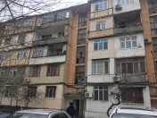 Satılır 2 otaqlı 60 m2 köhnə tikili 8 mkr