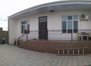 Satılır 4 otaqlı 155 m2 həyət evi Azadlıq meydanı