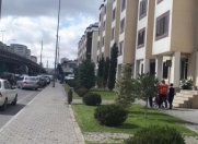 Satılır 1 otaqlı 45 m2 köhnə tikili Ayna Sultanova heykəli