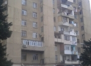 Satılır 2 otaqlı 48 m2 köhnə tikili İnşaatçılar m.