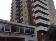 İcarəyə verilir 3 otaqlı 130 m2 yeni tikili Nəsimi bazarı