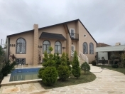 Satılır 4 otaqlı 240 m2 bağ evi Mərdəkan