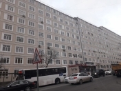 Satılır 3 otaqlı 85 m2 köhnə tikili İnşaatçılar m.