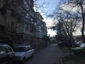 İcarəyə verilir 3 otaqlı 75 m2 köhnə tikili Gənclik m.