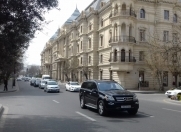 Satılır 3 otaqlı 130 m2 obyekt Elmlər Akademiyası m.