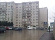 Satılır 3 otaqlı 85 m2 köhnə tikili İnşaatçılar m.