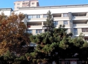 Satılır 3 otaqlı 75 m2 köhnə tikili Səməd Vurğun parkı