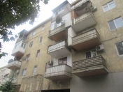 İcarəyə verilir 2 otaqlı 60 m2 köhnə tikili Elmlər Akademiyası m.