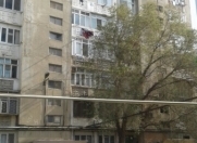 Satılır 2 otaqlı 48 m2 köhnə tikili İnşaatçılar m.