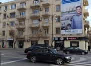 İcarəyə verilir 2 otaqlı 70 m2 köhnə tikili ABŞ səfirliyi