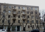 İcarəyə verilir 2 otaqlı 45 m2 köhnə tikili Elmlər Akademiyası m.