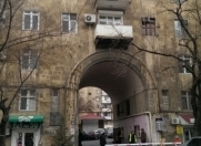 İcarəyə verilir 2 otaqlı 45 m2 köhnə tikili Nizami m.