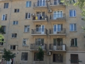 İcarəyə verilir 2 otaqlı 40 m2 köhnə tikili Elmlər Akademiyası m.