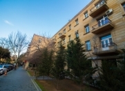 Satılır 5 otaqlı 100 m2 köhnə tikili Azneft meydanı