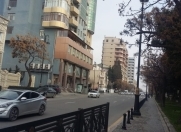 İcarəyə verilir 10 otaqlı 250 m2 ofis Koala parkı