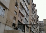 Satılır 2 otaqlı 56 m2 köhnə tikili Sərhədçi İdman kompleksi