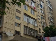 Satılır 4 otaqlı 95 m2 köhnə tikili Y.Günəşli