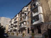 Satılır 1 otaqlı 35 m2 köhnə tikili Gənclik m.