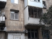 İcarəyə verilir 1 otaqlı 35 m2 köhnə tikili İnşaatçılar m.