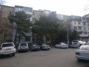 Satılır 2 otaqlı 50 m2 köhnə tikili Yasamal r.