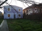 Satılır 4 otaqlı 220 m2 həyət evi Albalı