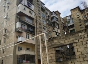 Satılır 2 otaqlı 45 m2 köhnə tikili İnşaatçılar m.