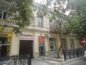 Satılır 2 otaqlı 45 m2 köhnə tikili Azadlıq meydanı