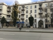 Satılır 3 otaqlı 82 m2 köhnə tikili Tibb Universiteti