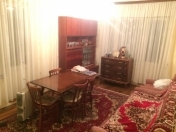 Satılır 2 otaqlı 70 m2 köhnə tikili 8 mkr