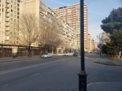 Satılır 4 otaqlı 98 m2 köhnə tikili Tibb Universiteti