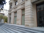 Satılır 3 otaqlı 240 m2 obyekt Nəriman Nərimanov m.