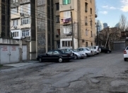 Satılır 1 otaqlı 44 m2 köhnə tikili Nərimanov heykəli