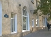 İcarəyə verilir 3 otaqlı 85 m2 köhnə tikili 28 May m.